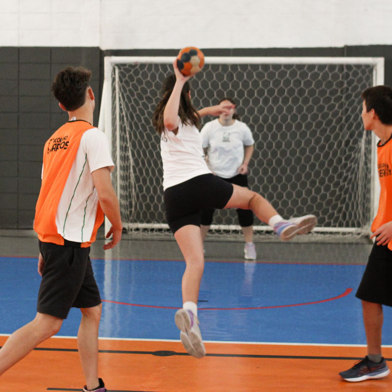 Colégio Espírito Santo - Vamos jogar tchoukball?